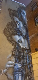 Belfast : Pub Music , Street Art Experience Walking Tour