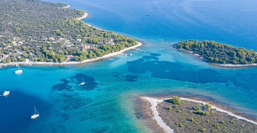 Trogir: Hurtigbåttur i Den hvite lagune, Maslinica og Den blå lagune