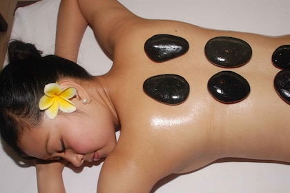 Nusa Dua : 2 heures de massage de luxe aux pierres chaudes dans un spa
