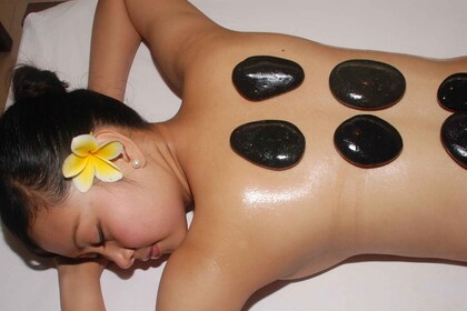 Nusa Dua : 2-Hour Luxury Warm Stone Massage Spa Traitement