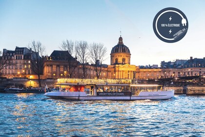 Paris: Abendliche Flusskreuzfahrt mit Musik