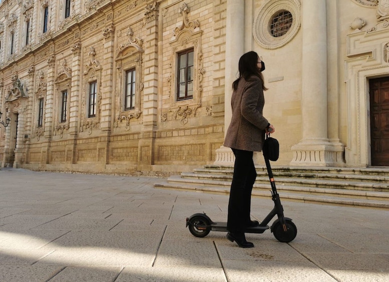 Lecce: Guided Electric Scooter City Tour with Jewish Museum
