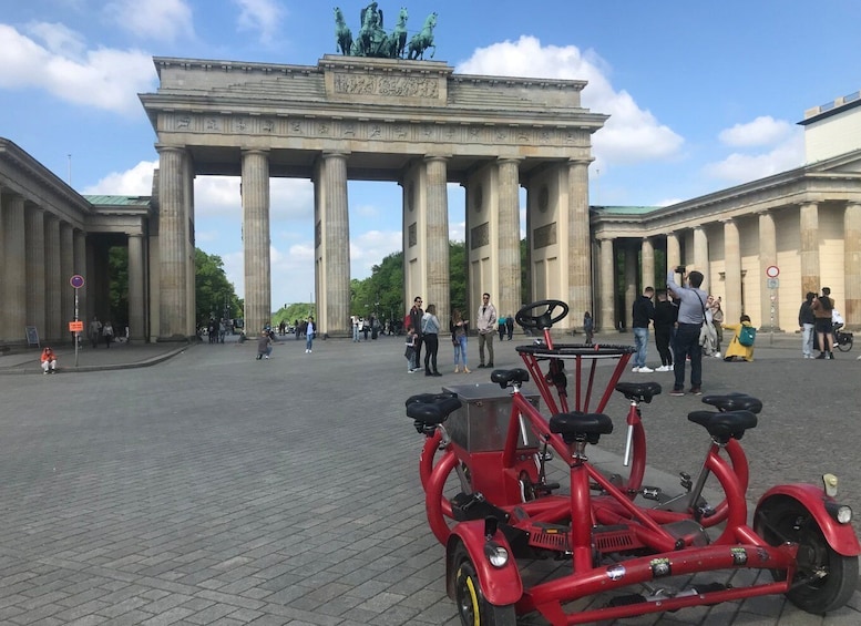 Berlin: Private Conference Bike Tour