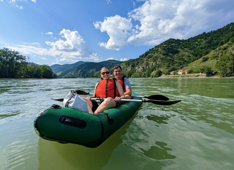 Vienna: Wachau Valley Private Kayak and Wine Tour