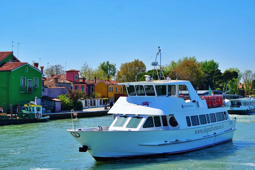 Picture 1 for Activity From Punta Sabbioni: Venice, Murano & Burano Guided Tour