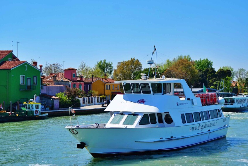 Picture 1 for Activity From Punta Sabbioni: Venice, Murano & Burano Guided Tour