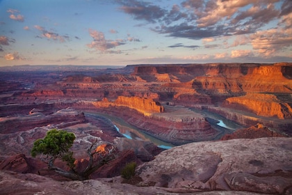 Moab: Tour in elicottero al tramonto nel Canyon Country