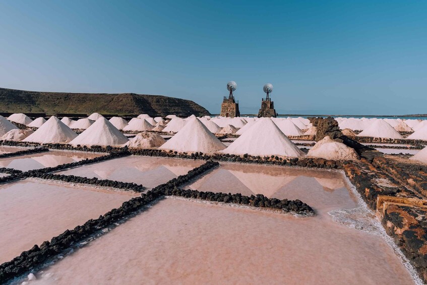 Picture 8 for Activity Lanzarote: Janubio Salt Flats Guided Tour