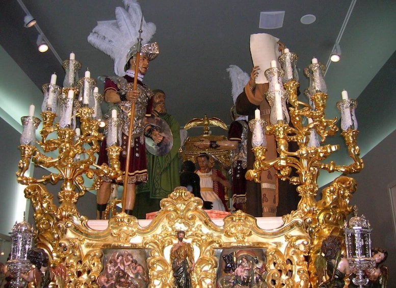 Seville: Entry Ticket to the Macarena Museum and City Tour