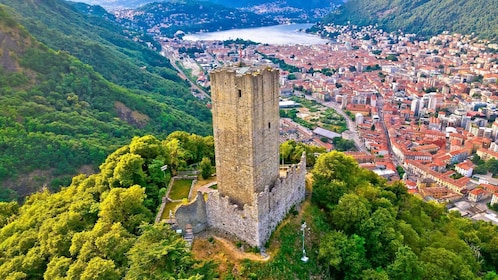 Côme : Ouverture privée d'un château médiéval sur le lac de Côme