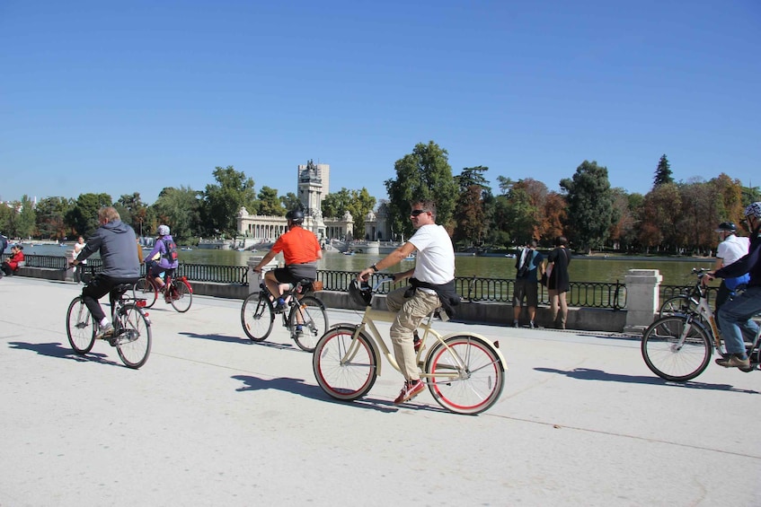 Picture 8 for Activity Madrid: Electric Bike City Sightseeing Tour