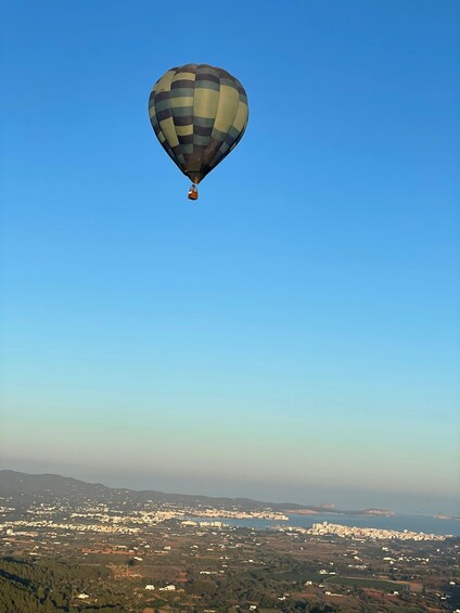 Picture 1 for Activity Ibiza: Hot Air Balloon Flight with Breakfast