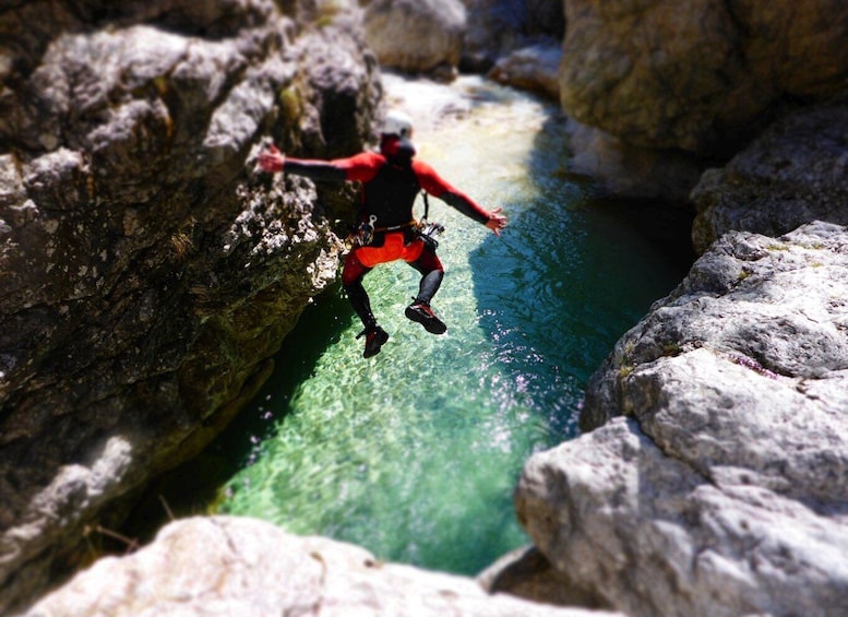 Baumgarten: Advanced Canyoning Adventure