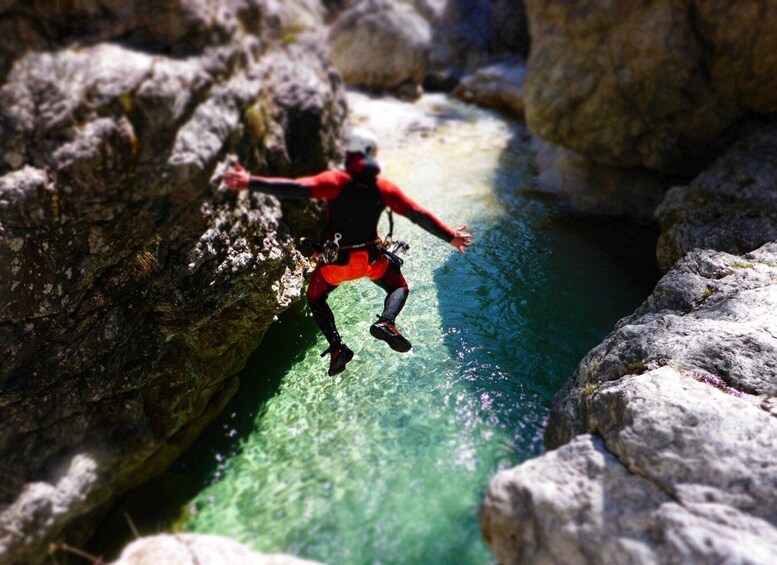 Baumgarten: Advanced Canyoning Adventure