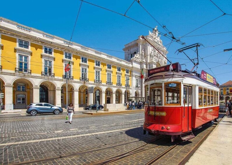 Picture 4 for Activity Lisbon: Old Alfama, Baixa and Chiado Walking Tour