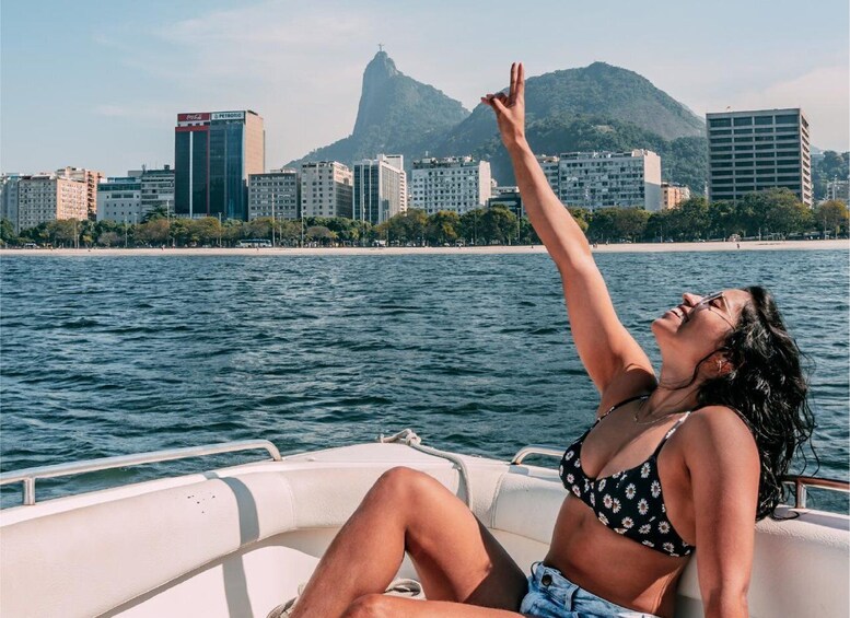 Rio de Janeiro: Boat Tour - Sunset with Beer