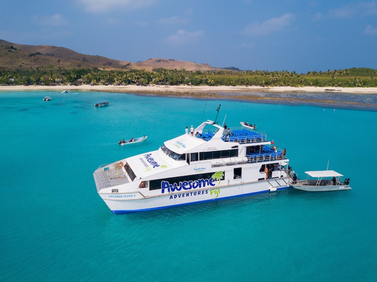 Yasawa Islands Explorer - Full Day with Packed Lunch Included