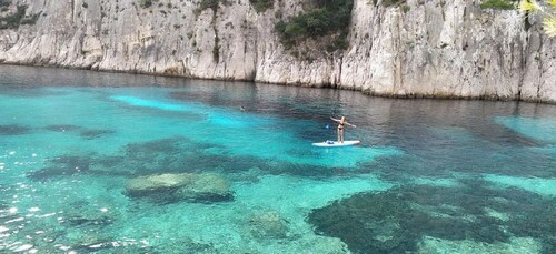 Cassis: Standup Paddleboarden in het Nationaal Park Calanques