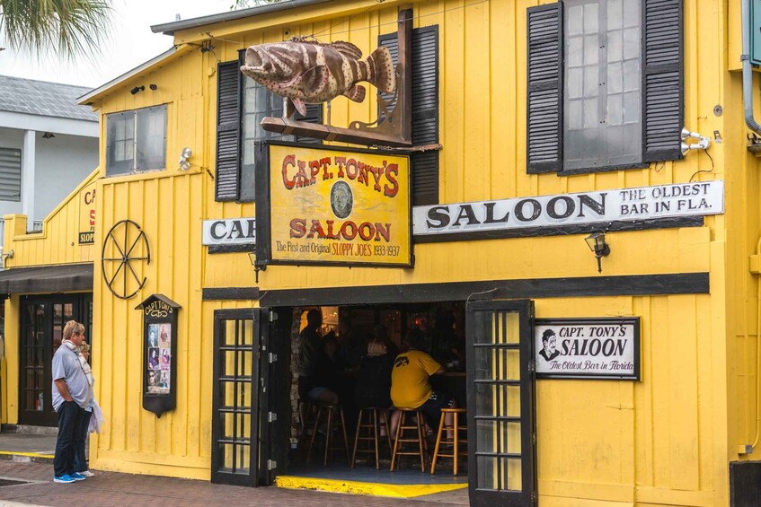 Picture 2 for Activity Key West: Haunted Pub Crawl Walking Tour