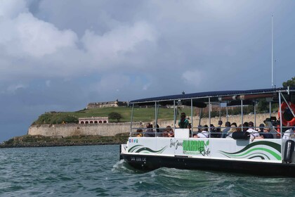 Old San Juan: Sunset Cruise with Drinks and Hotel Pickup
