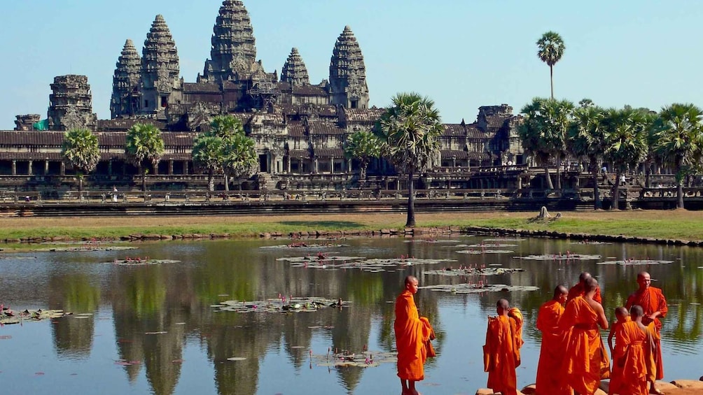 Picture 2 for Activity Angkor Wat: 2-Day Sunrise and Floating Village Tour