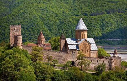 Von Tiflis aus: Geführte private Tour Kazbegi