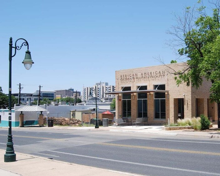 Picture 17 for Activity Austin: Panoramic City Center Tour with Stops