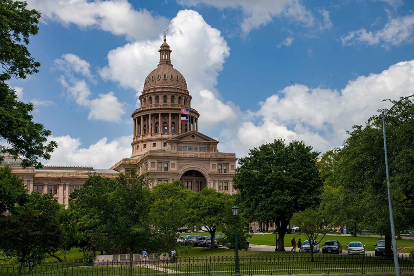 Picture 11 for Activity Austin: Panoramic City Center Tour with Stops