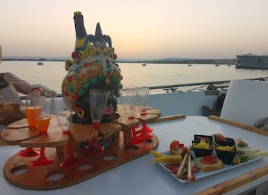 Syracuse: Ortigia Sunset Cruise with Aperitif