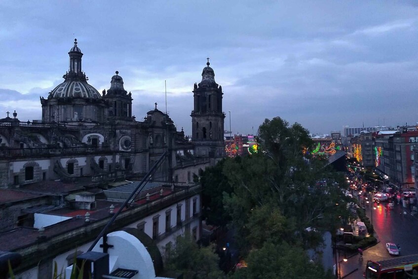 Picture 3 for Activity Mexico City: Double Decker Bus Night Tour