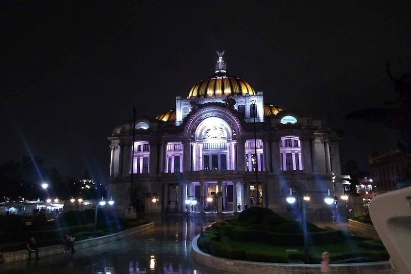 Picture 2 for Activity Mexico City: Double Decker Bus Night Tour