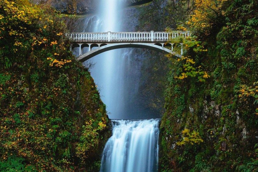 From Portland: Columbia Gorge Waterfalls Tour