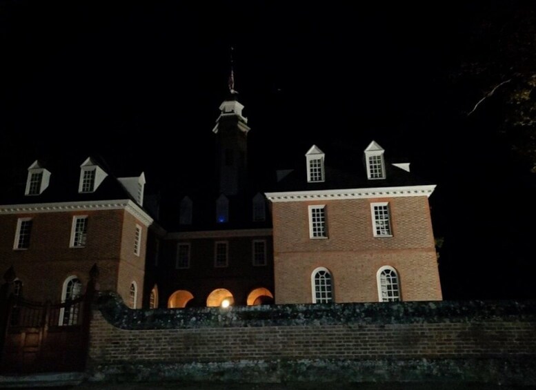 Picture 6 for Activity Williamsburg: Haunted Ghosts, Witches, and Pirates Tour