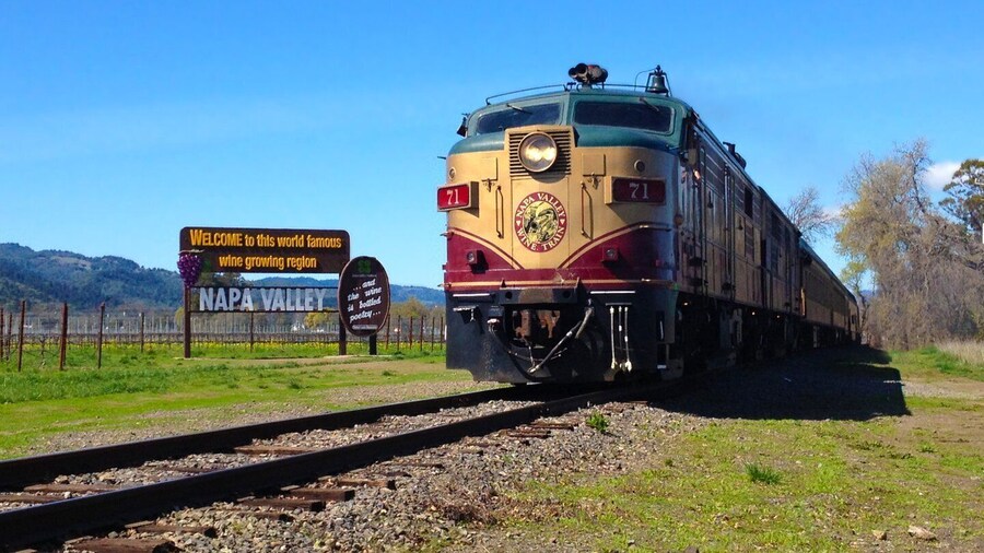 Napa Valley Wine Train: Gourmet Express Lunch or Dinner