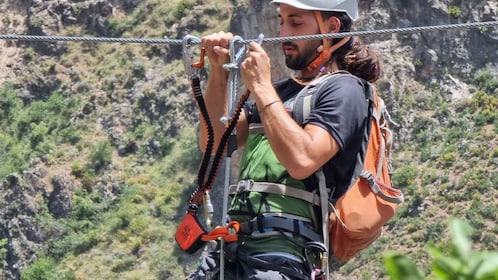 Grenade : Via Ferrata : expérience d'escalade