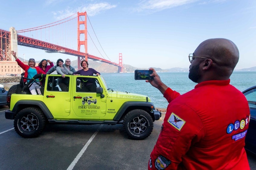 Picture 1 for Activity San Francisco: Private City Highlights Tour in a Jeep