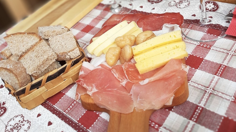 Aosta: Guided Food Tour