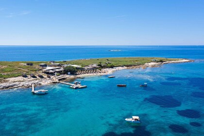 From Medulin: Full-Day Boat Tour of the Archipelago w/ Lunch