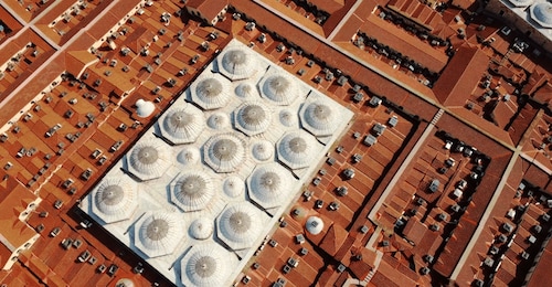 Istanbul : Grand Bazaar Rooftops Private Walking excursion