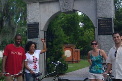 Savannah: Tour in bicicletta infestato
