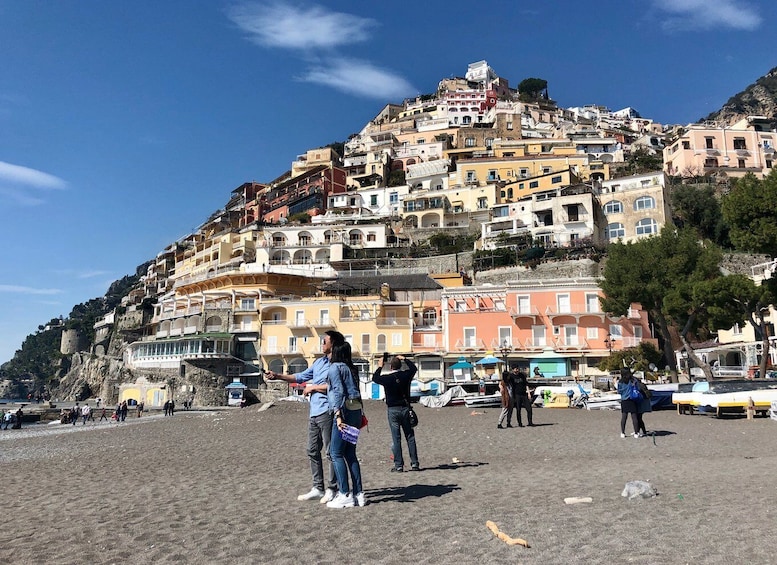 Positano: Old Town Walking Tour with Archaeologist Guide