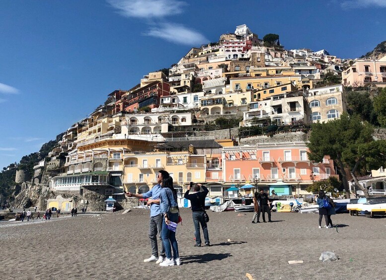 Positano: Old Town Walking Tour with Archaeologist Guide