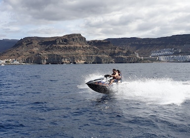 Puerto Rico de Gran Canaria: Vesiskootterikierros