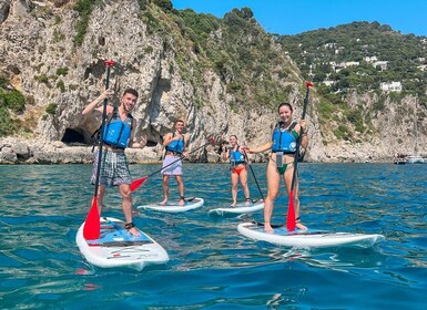 Capri: Höhlen und Strände Paddle Board Tour
