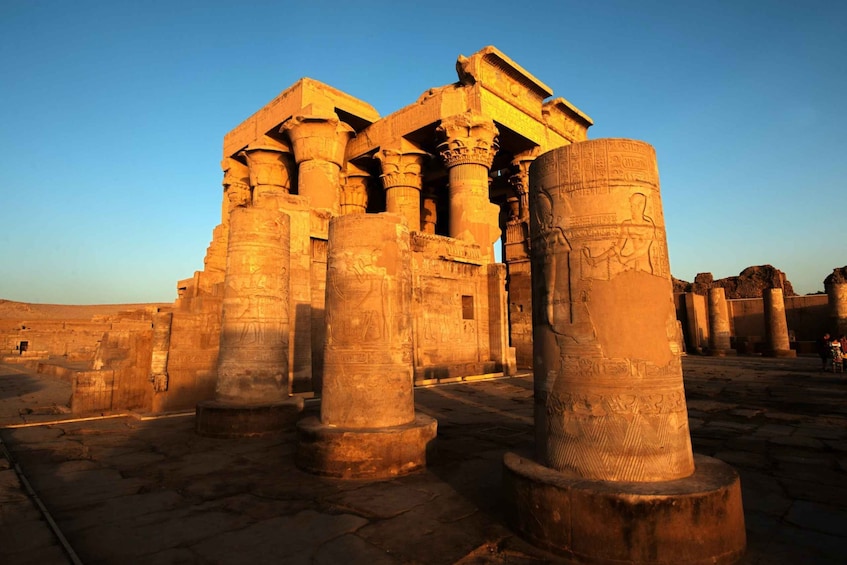 Picture 6 for Activity From Aswan: Overnight Nile Cruise to Luxor with Meals