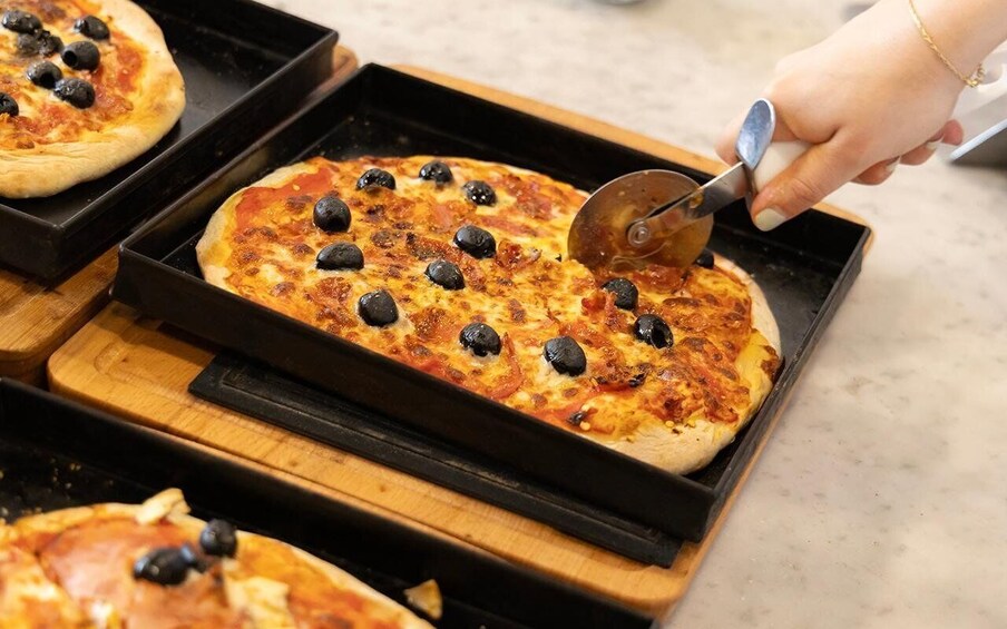 Picture 17 for Activity Authentic Pizza & Tiramisu Class with Wine & Limoncello