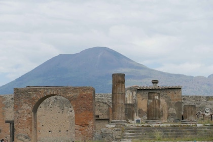 Pompeji: Pompeijin rauniot ja Vesuvius: Koko päivän opastettu yhdistelmäkie...
