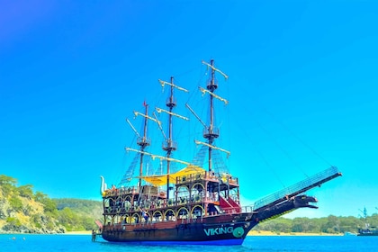 Kemer: paseo en barco con natación y esnórquel