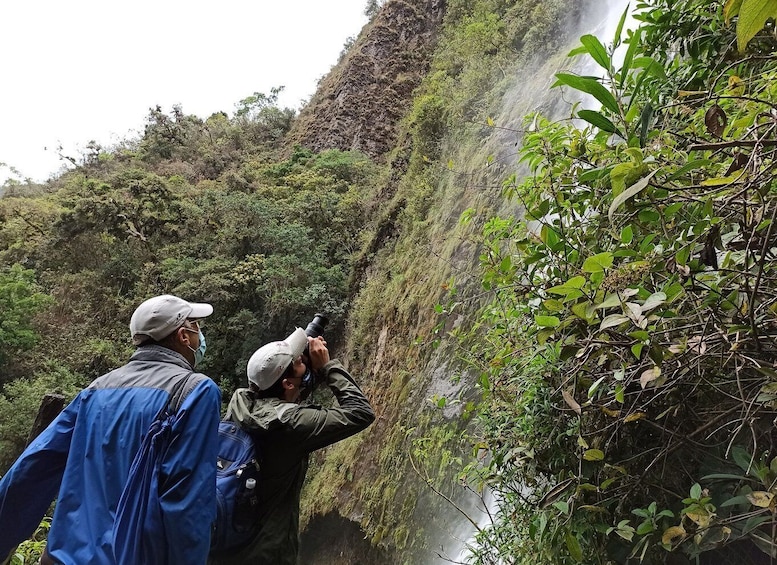 Picture 2 for Activity Cuenca: Girón Waterfall and Busa Lake Day Trip