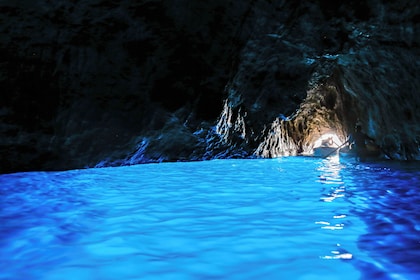 Excursion de Capri et Anacapri avec accès et guide de la Grotte Bleue